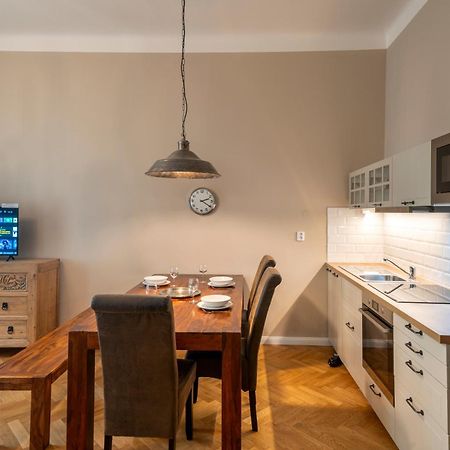 Apart Hotel Zborovska 布拉格 外观 照片