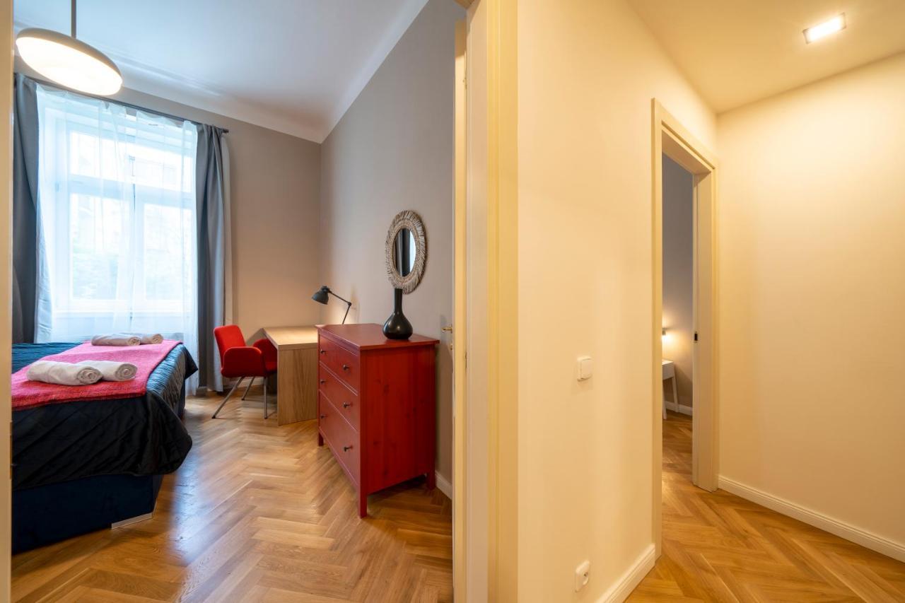 Apart Hotel Zborovska 布拉格 外观 照片