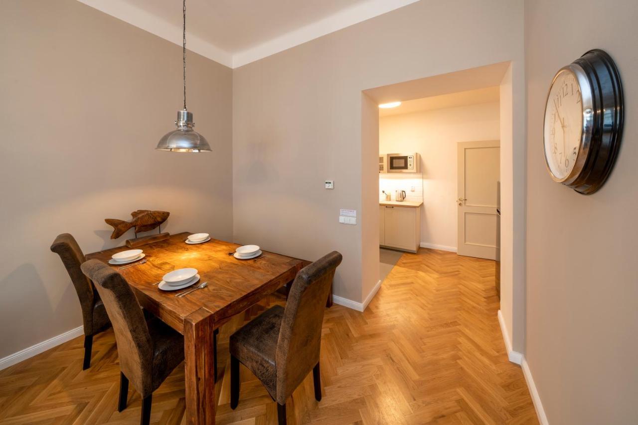 Apart Hotel Zborovska 布拉格 外观 照片
