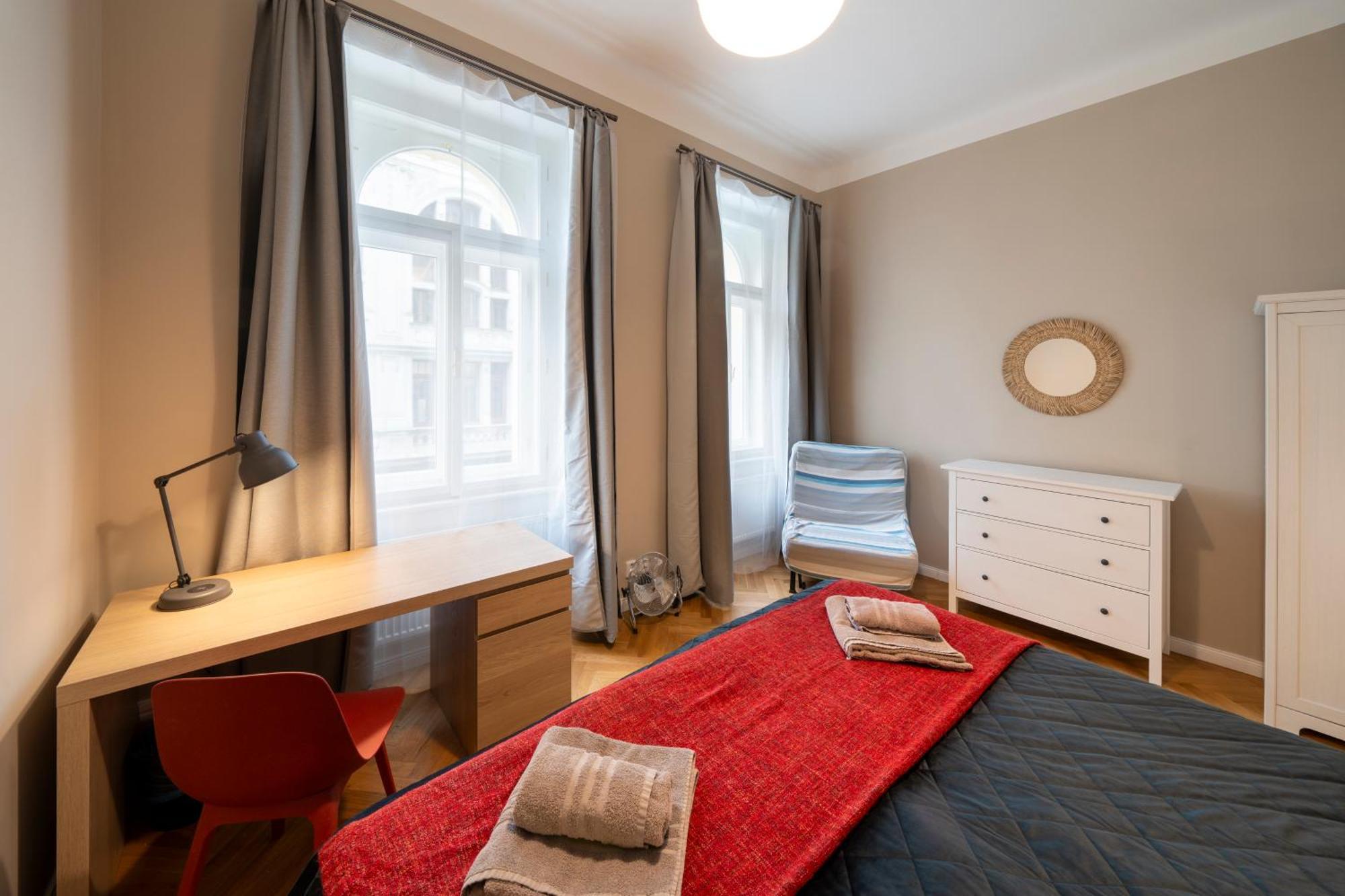 Apart Hotel Zborovska 布拉格 外观 照片